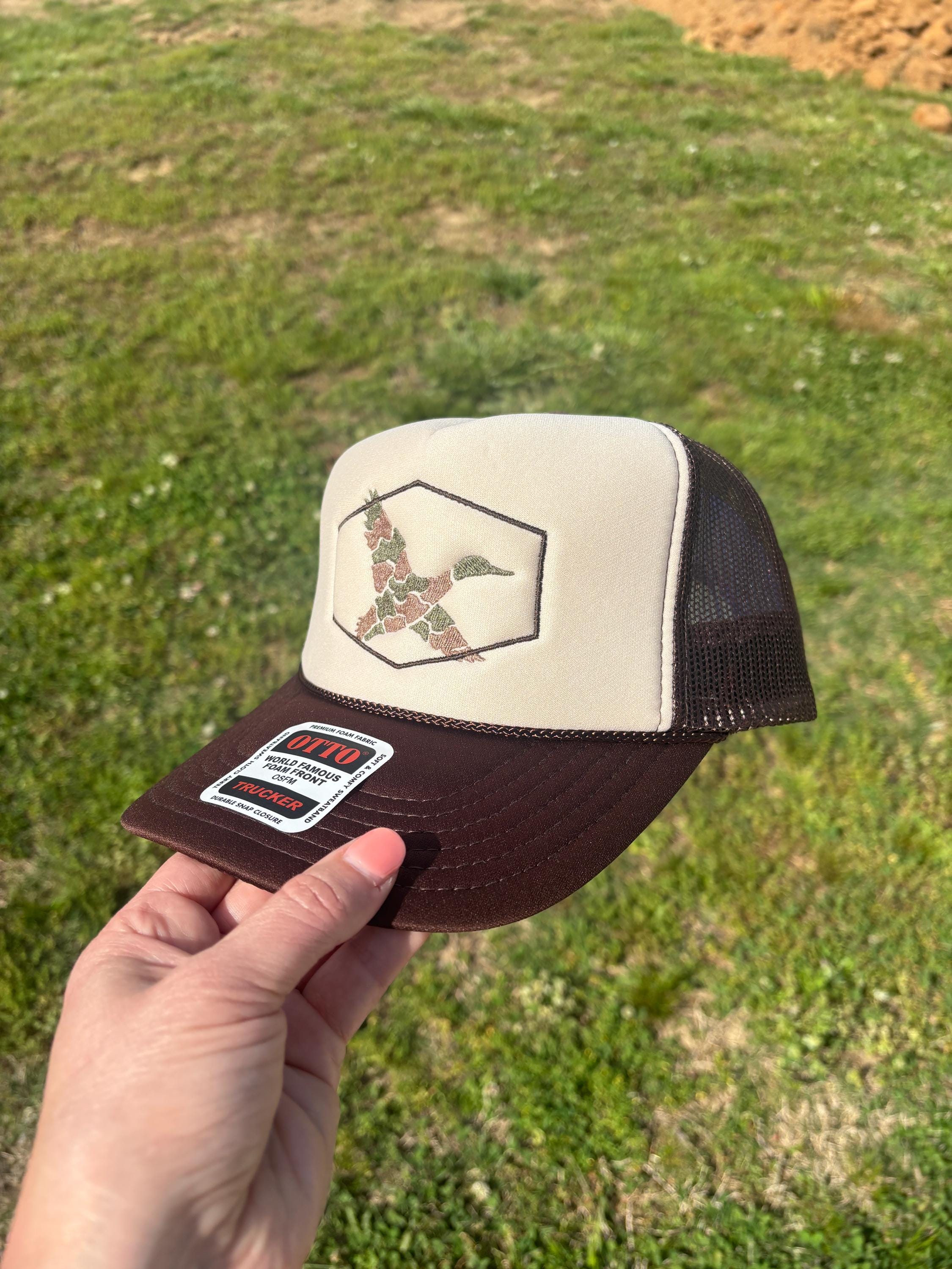 Choose Your Hat Style Camo Duck Waterfowl Hunter Foam Front Rope Trucker Hat with Adjustable Snap Back