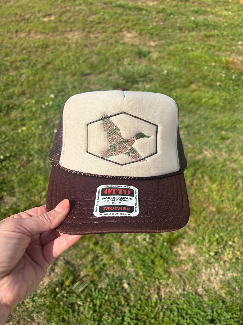Choose Your Hat Style Camo Duck Waterfowl Hunter Foam Front Rope Trucker Hat with Adjustable Snap Back